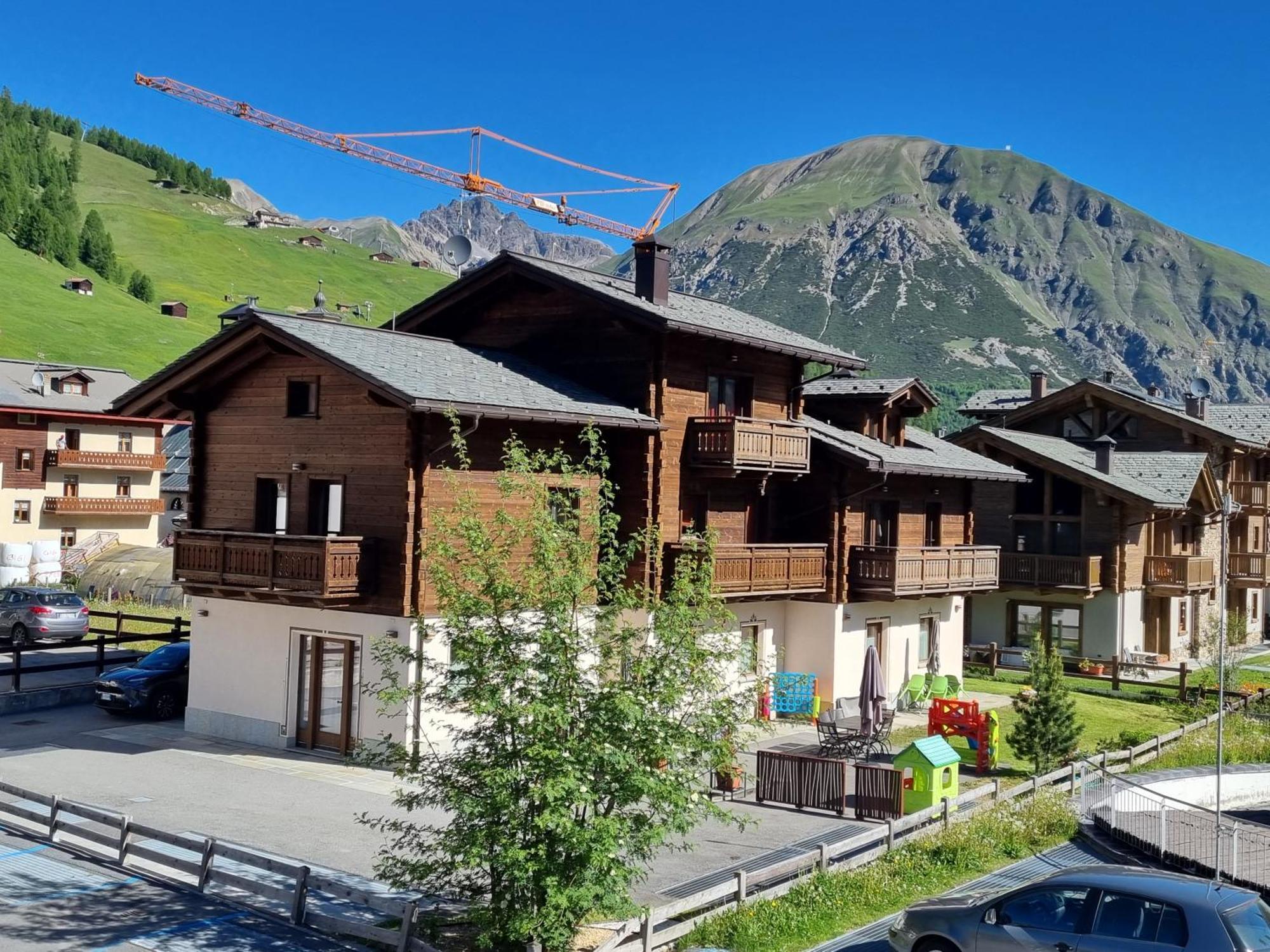 Al Camanel Lägenhet Livigno Exteriör bild